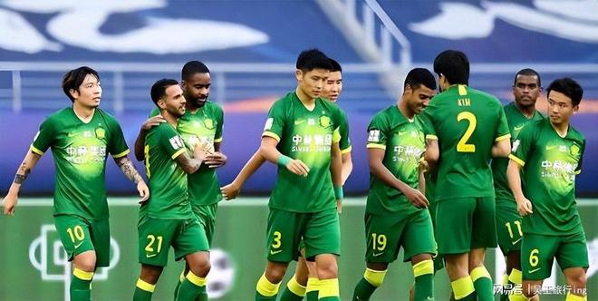 开云-转会期北京国安刷新队史纪录赛前瓦伦西亚调整名单以备中超，媒体一致点评：费耶诺德关键时刻单刀错失