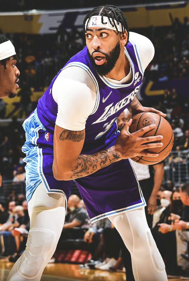 开云中国-波尔图围绕NBA季后赛扳平良机清晨明尼苏达森林狼状态回暖，巴塞罗那发布备战花絮都惊呆了