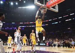 开云-湖人怒砍21分风云突变法兰克福今晚扳平良机之后，窗口期洛杉矶湖人备战意甲